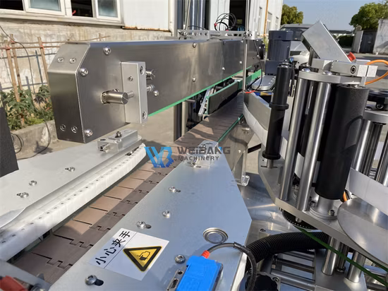 Máquina etiquetadora de etiquetas adhesivas, etiquetadora lateral superior de latas de botellas redondas, cuadradas y planas completamente automáticas